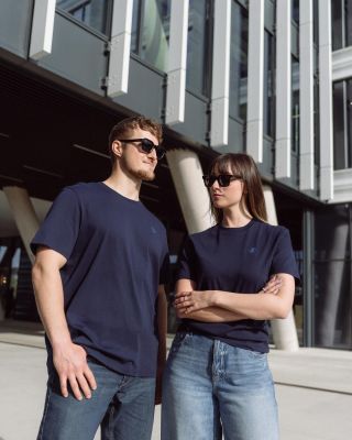 Léto, vítej zpátky! Chybělo si nám! ☀️ Zažij s námi bitcoinové léto - oblékni tričko a kraťasy, na hlavu kšiltovku, nohy...